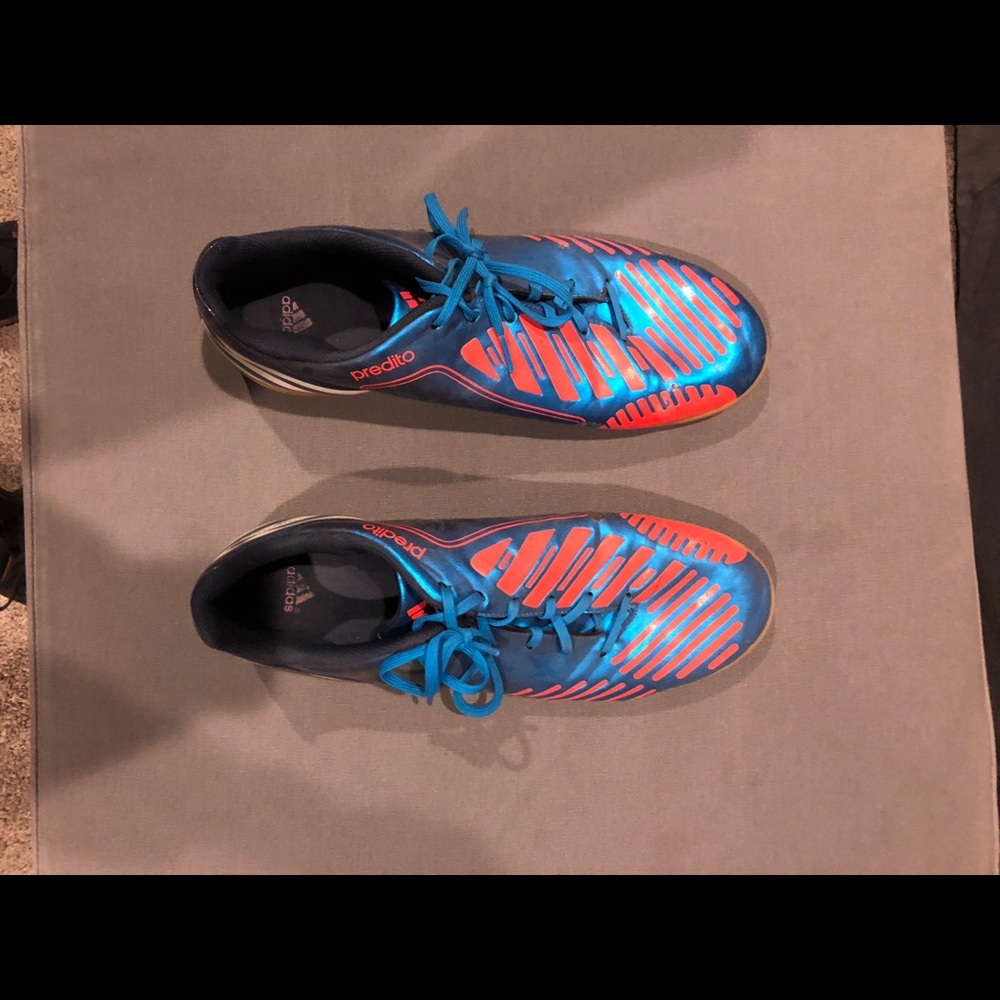 Adidas men’s indoor soccer shoes size 12